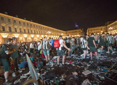 torino piazza san carlo 8