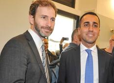 Foglio contro M5s: "Anche la smentita è una truffa come il loro programma"