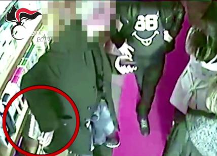 Ladri seriali inchiodati dalle telecamere di una farmacia: arrestati