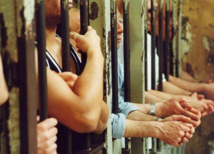 Carceri, la Lombardia "scoppia": 2.400 detenuti di troppo