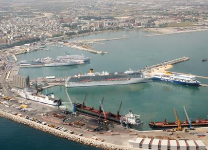 Porto di Bari, banchina Guardia Costiera e Bacino Porto Turistico