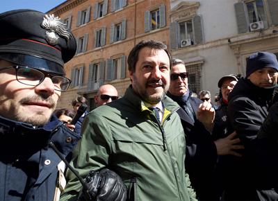 Primo giorno parlamento ape salvini 2