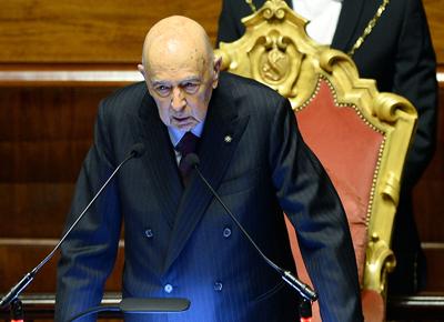 Primo giorno senato napolitano ape