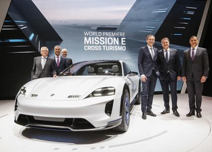 Ginevra 2018: Mission E Cross Turismo, la prima elettrica di Porsche