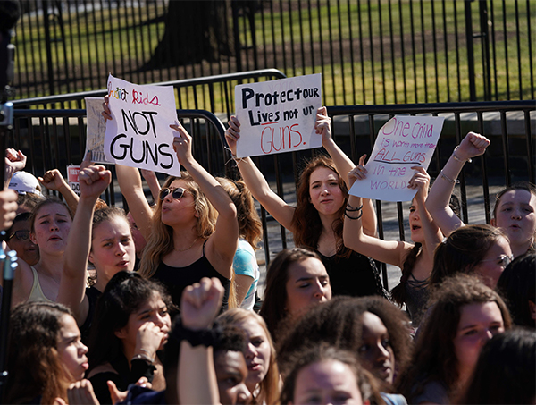 Usa protesta studenti contro armi 2