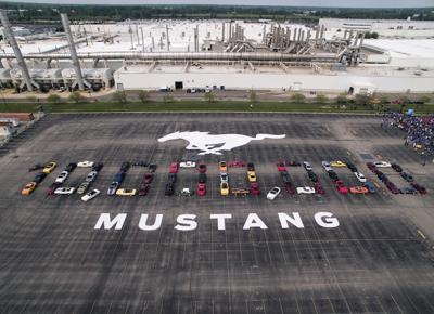10Mil Mustang 4