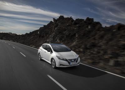 426214053 nuova nissan leaf l auto elettrica a zero emissioni pi venduta al mondo con