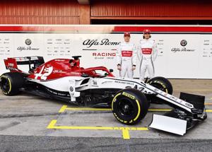 F1, Presentata a Barcellona l’Alfa Romeo C38
