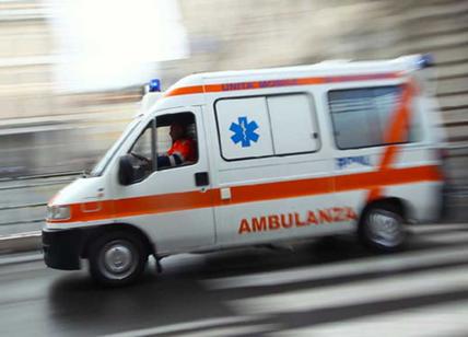 Roma, 9 ore in ambulanza prima del ricovero. L'odissea di un 18enne investito