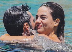 Gossip, dai baci di Gabbana a Veronica Lario al topless di... FOTO DELL'ESTATE