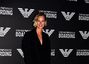 Emporio Armani, parata di vip. Federica Pellegrini sensuale in minigonna. FOTO