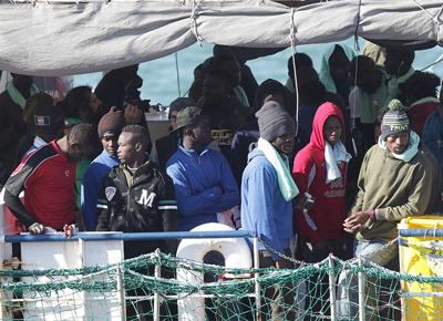 barcone migranti ape