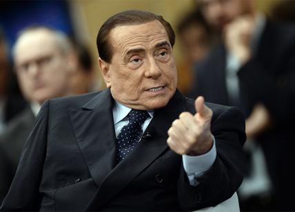 Berlusconi: ''Pensione di mille euro per mamme dai 27 anni, si puà fare"