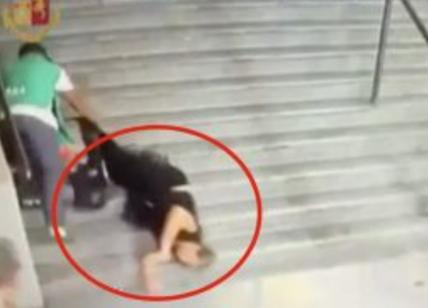 Roma-Frosinone, spinge una donna e la fa cadere dalle scale: arrestato tifoso