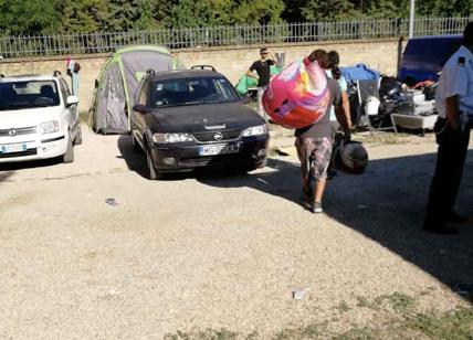 Camping River: sgomberati tutti i rom. Vince la linea dura contro l'Ue