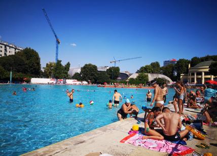 Viaggio al Lido, mare dei milanesi Un’estate a bordo vasca. Foto