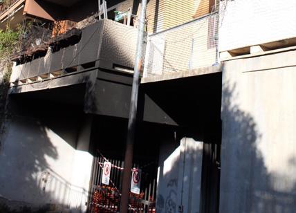 Rogo ex Hotel Costanza, rabbia tra gli inquilini: “Vogliamo essere tutelati”
