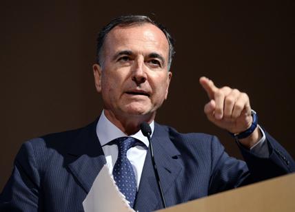 Franco Frattini dice che l'Italia deve sostenere Haftar amato dai francesi