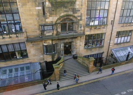 Glasgow: rogo a palazzo Mackintosh, prima scuola d'arte al mondo