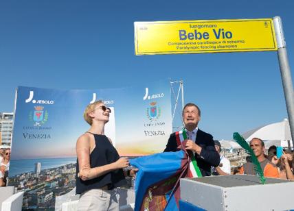 il Sindaco di Jesolo Valerio Zoggia con Bebe Vio