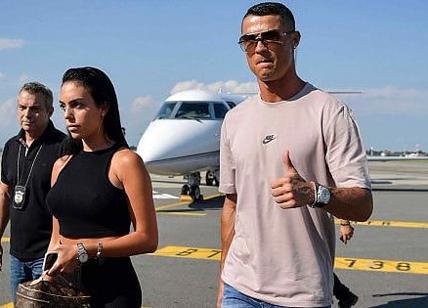 Cristiano Ronaldo fa shopping a Milano con Georgina