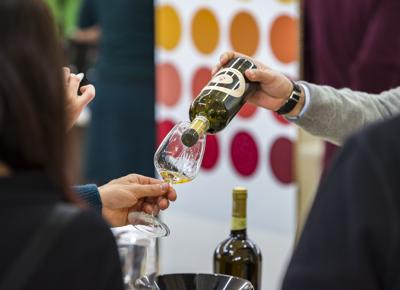 LIVE WINE 06