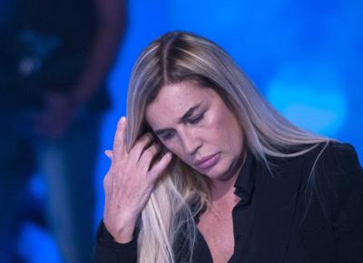 LORY DEL SANTO (4)