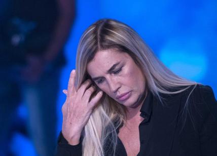 Lory Del Santo: "Mio figlio si è tolto la vita, fare il Grande Fratello Vip è una terapia"