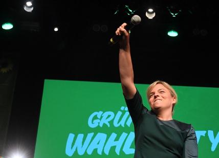 Germania, i Verdi sono il primo partito e dicono no a Merkel: "Nuove elezioni"