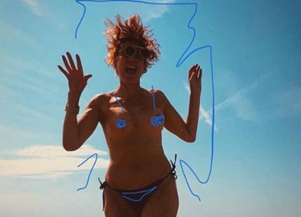 Lucrezia Lante della Rovere topless super a 52 anni. GALLERY VIP ESTATE 2018
