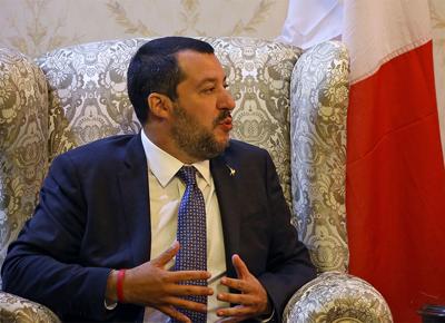 Matteo Salvini a Tripoli ape 3