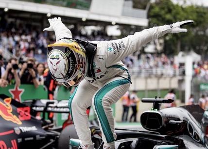 F1 Brasile, Nel caos vince Hamilton e la Mercedes è campione