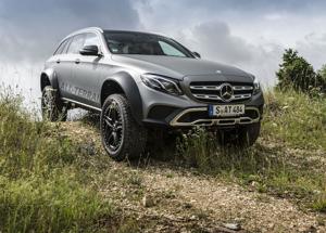 Mercedes Classe E All-Terrain 4x4 al quadrato un esemplare unico