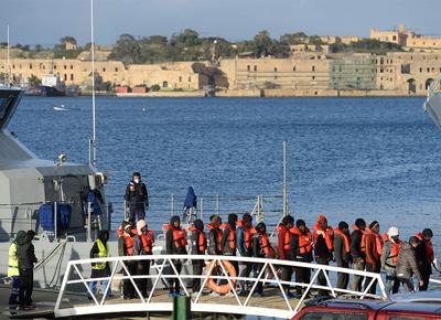migranti ape3