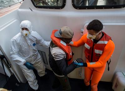 migranti ape6