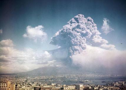 Napoli, eruzione Vesuvio ape