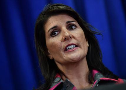 Usa, si dimette l'ambasciatrice all'Onu Nikki Haley: era critica con Trump