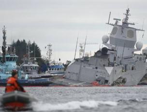 Norvegia: collisione tra nave militare e petroliera, 8 feriti