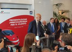 E' targata Trenitalia l'estate nel Cilento. E da Sapri via mare per le Eolie