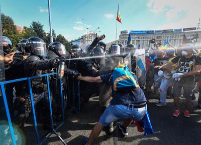 Proteste romania bucarest scontri polizia ape 2