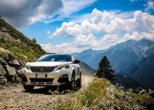 Peugeot 3008 il SUV premiato in tutto il mondo