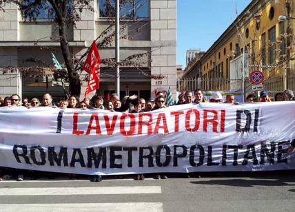 Licenziamenti e stipendi non pagati. Roma Metropolitane scende in piazza