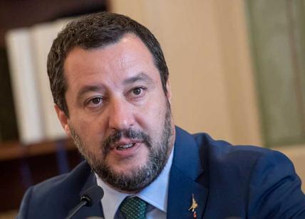 Def, Salvini diserta i banchi del governo e siede tra i leghisti. Video