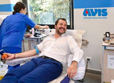salvini dona sangue