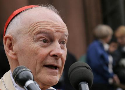 Pedofilia, Vaticano: arcivescovo McCarrick ridotto allo stato laicale