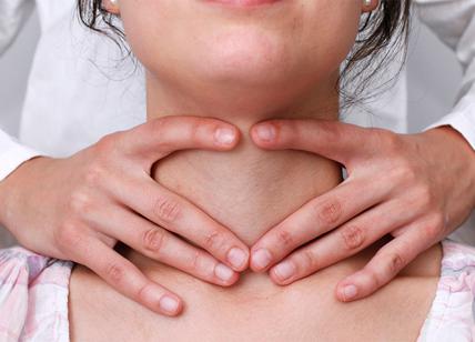 Tiroide, ipertiroidismo o ipotiroidismo alla tiroide? Riconoscere i sintomi