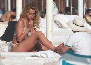 La Marini mette gli slip in freezer Rusic-Adriana Volpe: che scintille