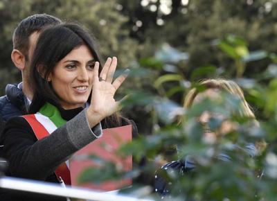 virginia raggi 03