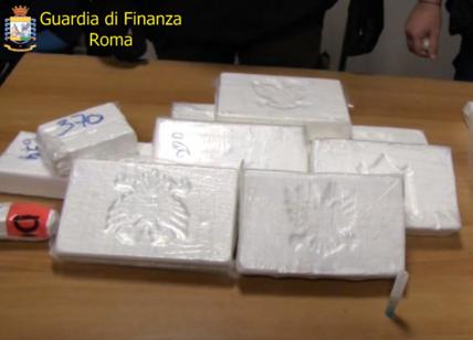 33 chili di droga piovono su Roma: arrestati 3 mega corrieri all'aeroporto