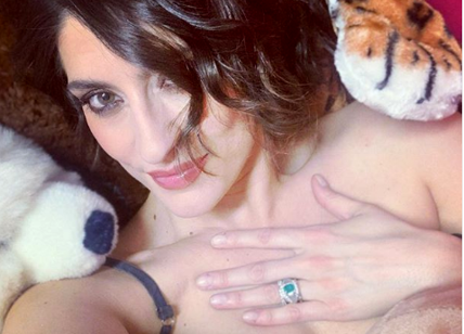 Elisa Isoardi, foto col nuovo compagno: su Instagram scoppia la polemica